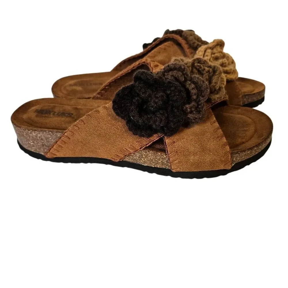 MUK LUKS Penelope suede brown sandals, boho vibe.  8, new.